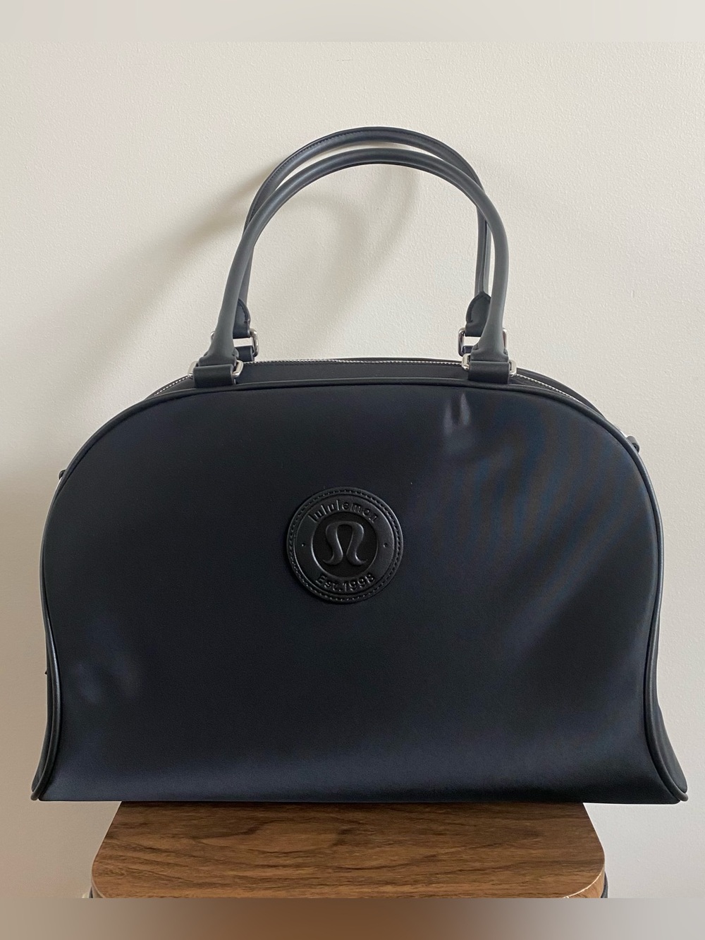 lululemon athletica Bowler Duffle Bag 17L Black Silver - Picture 2 of 13